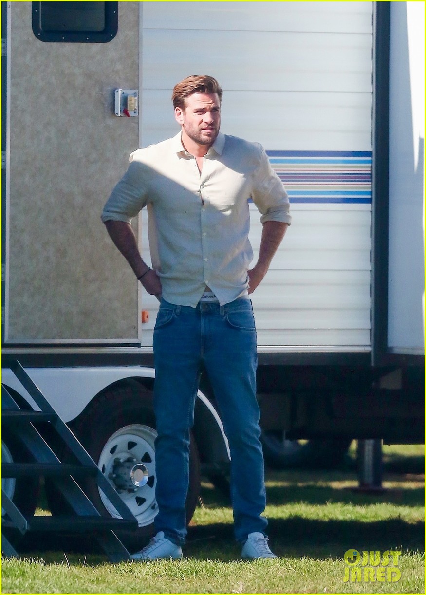 Liam Hemsworth Takes a Break on the Set of 'Lonely Planet'
