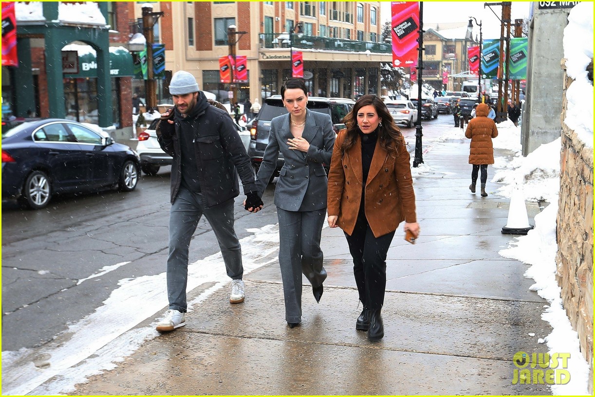 Daisy Ridley Gets Husband Tom Bateman's Support at Sundance Film Festival Premiere!