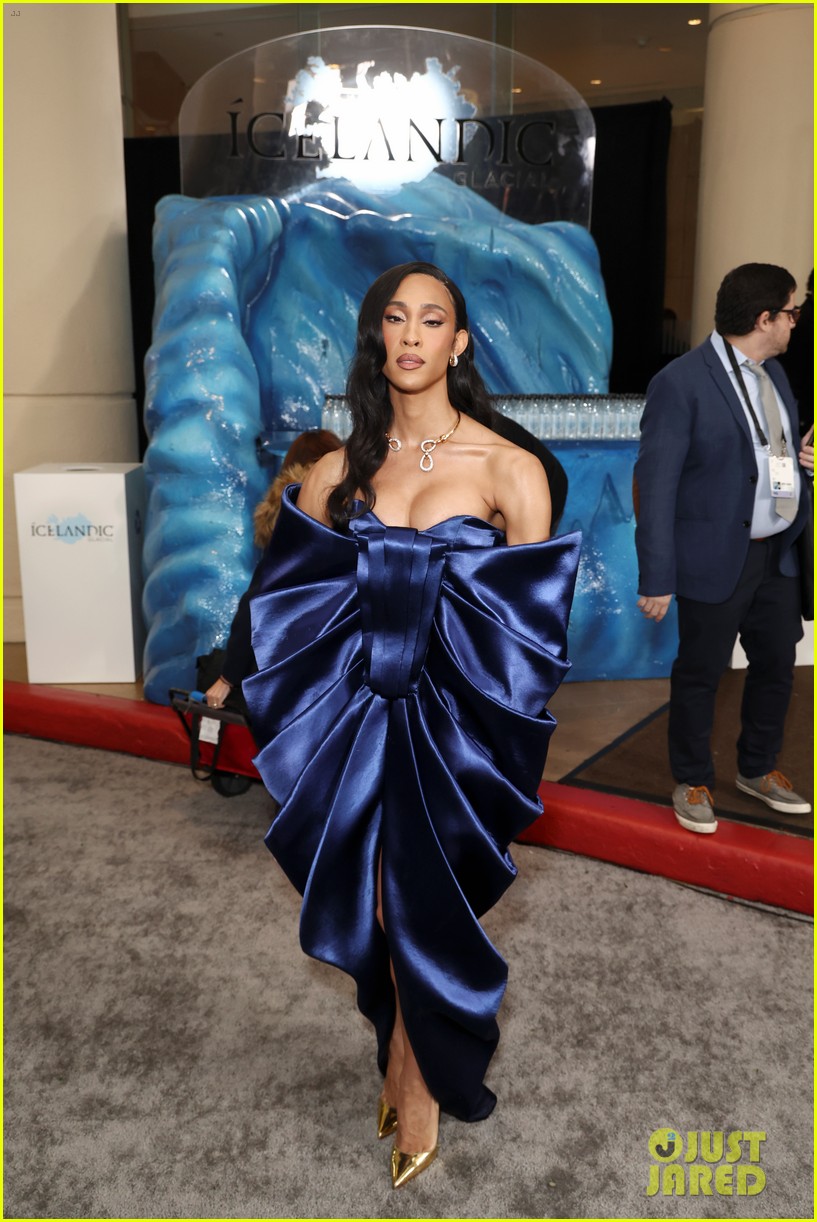 mj rodriguez golden globes dress MJ Rodriguez Gets Standing Ovation at 2023 Golden Globes