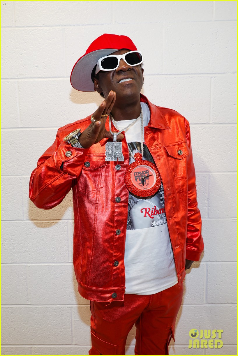 Anderson .Paak Brings Out Flavor Flav for Surprise Performance at Super Bowl Party