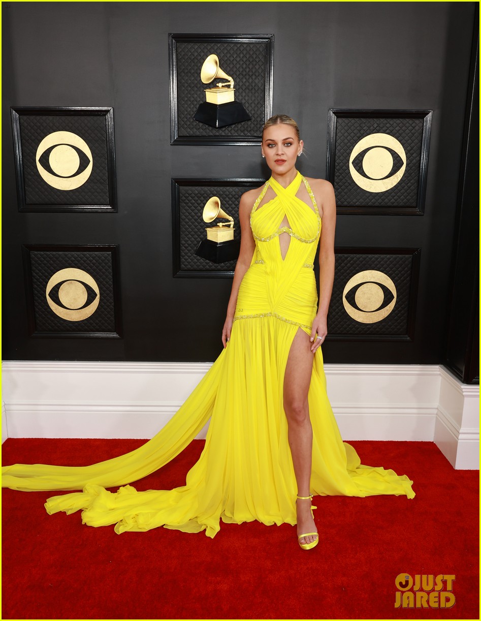 Kelsea Ballerini Goes Bold In Bright Yellow Gown For Grammys 2023