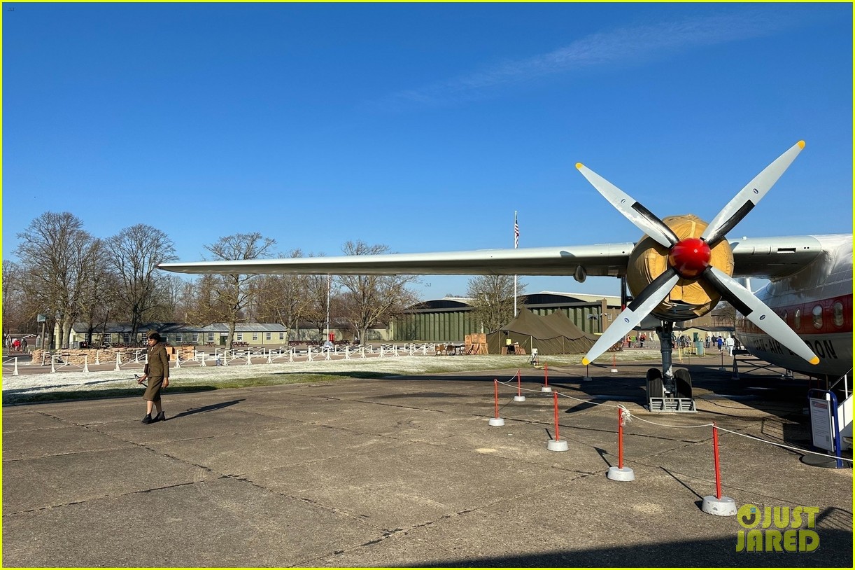 Kerry Washington Spotted in Army Green Uniform For 'Six Triple Eight' Filming