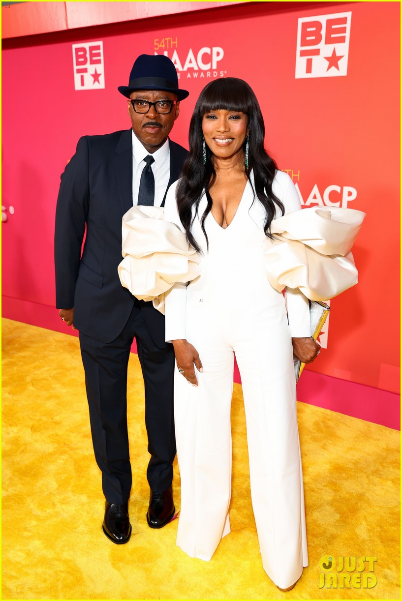 Quinta Brunson, Sheryl Lee Ralph, Viola Davis & More Stars Attend NAACP Awards 2023 - See Pics of So Many Attendees!