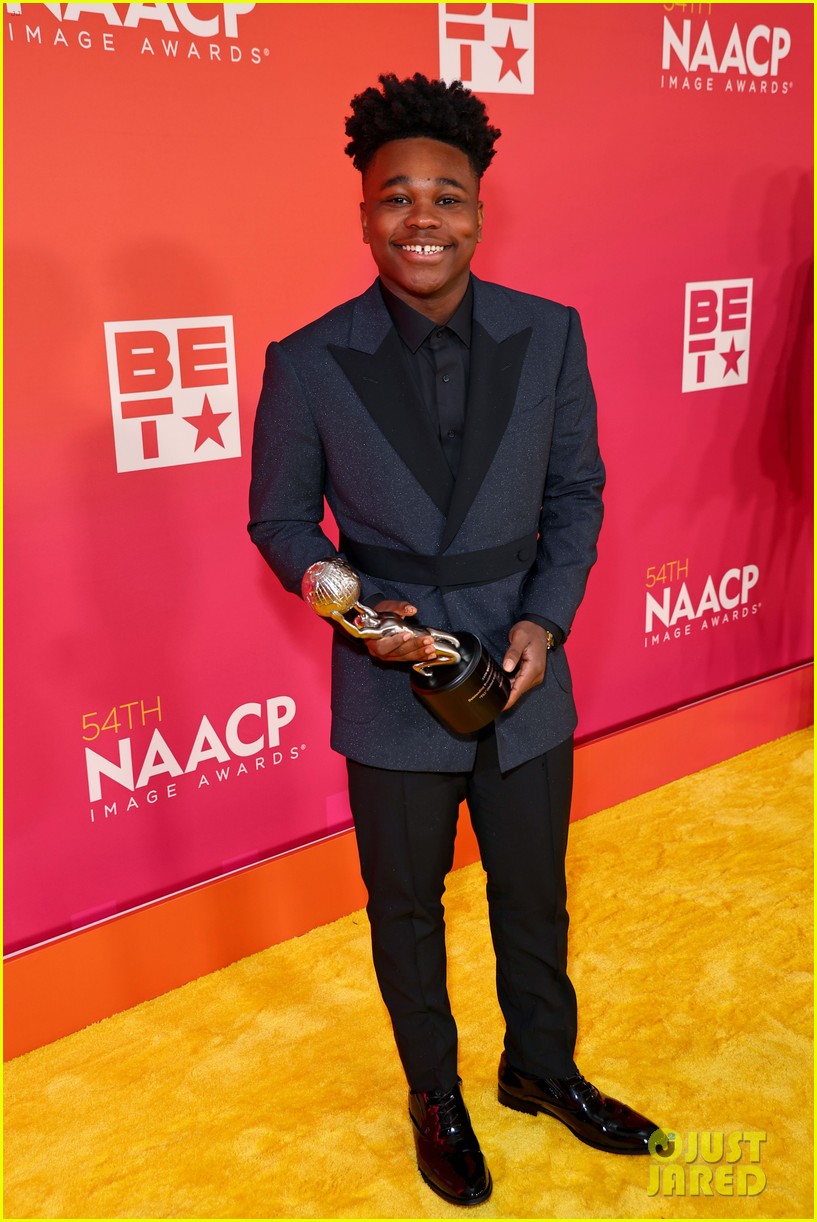 Quinta Brunson, Sheryl Lee Ralph, Viola Davis & More Stars Attend NAACP Awards 2023 - See Pics of So Many Attendees!