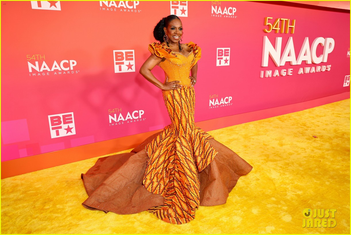 Quinta Brunson, Sheryl Lee Ralph, Viola Davis & More Stars Attend NAACP Awards 2023 - See Pics of So Many Attendees!