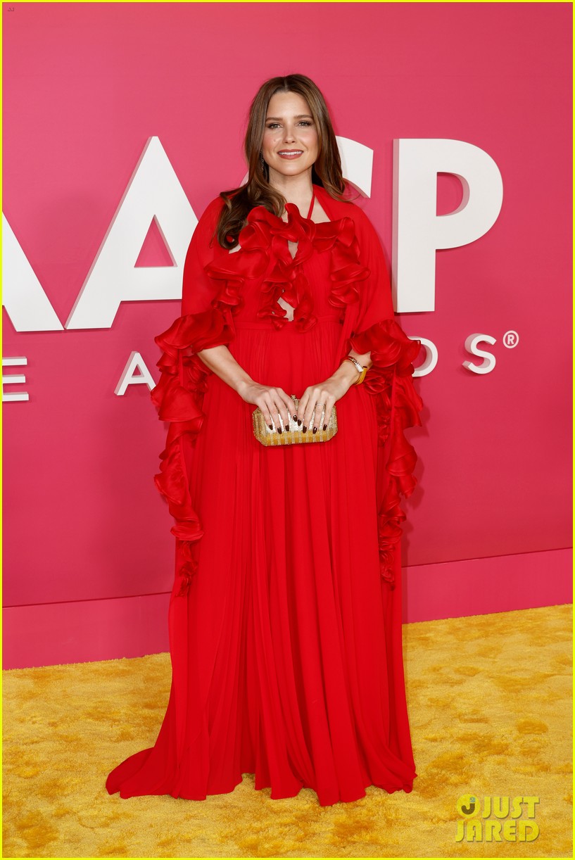 Quinta Brunson, Sheryl Lee Ralph, Viola Davis & More Stars Attend NAACP Awards 2023 - See Pics of So Many Attendees!