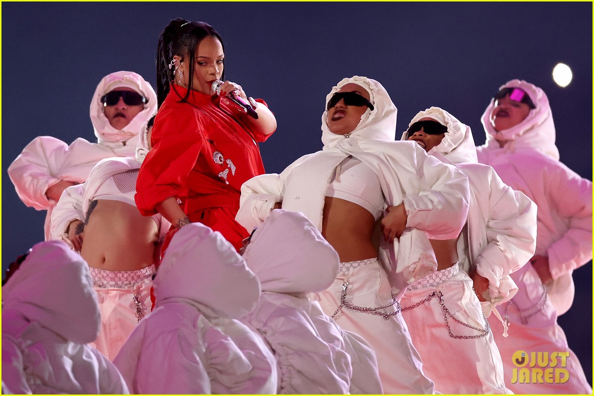 Rihanna: Super Bowl Halftime Show 2023 - Video, Set List, & Photos Revealed!