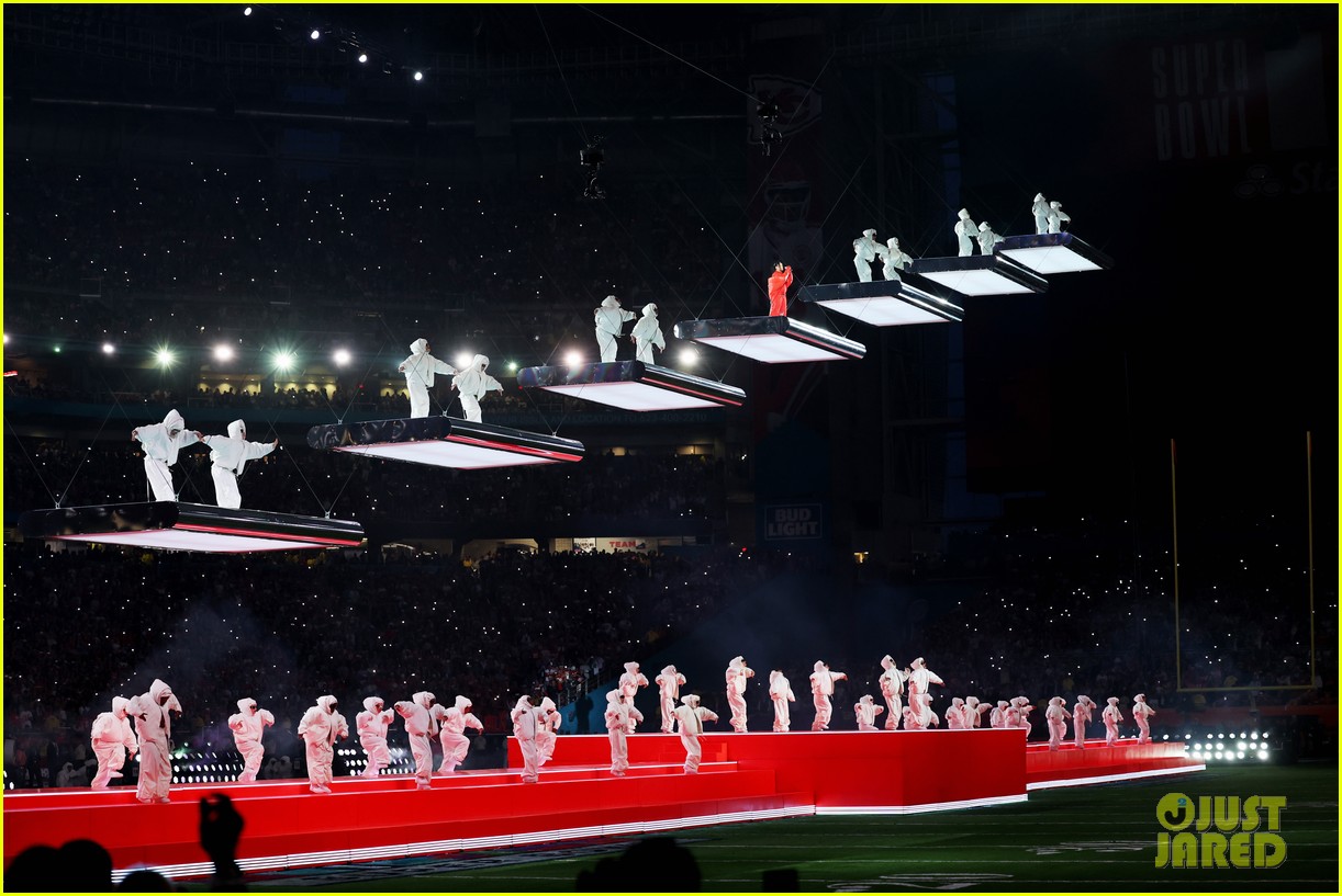 Rihanna: Super Bowl Halftime Show 2023 - Video, Set List, & Photos Revealed!