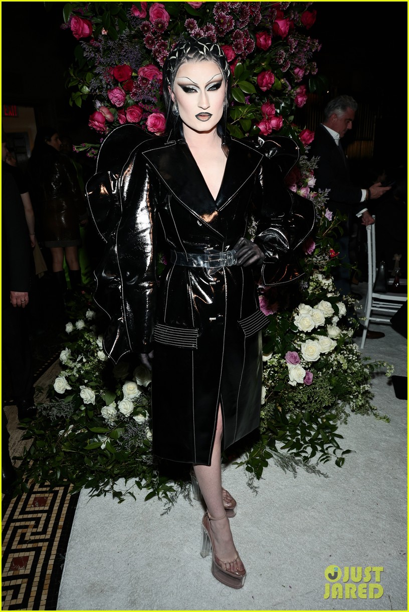 Lindsay Lohan, Quinta Brunson & Julia Stiles Sit Front Row at Christian Siriano's NYFW Show