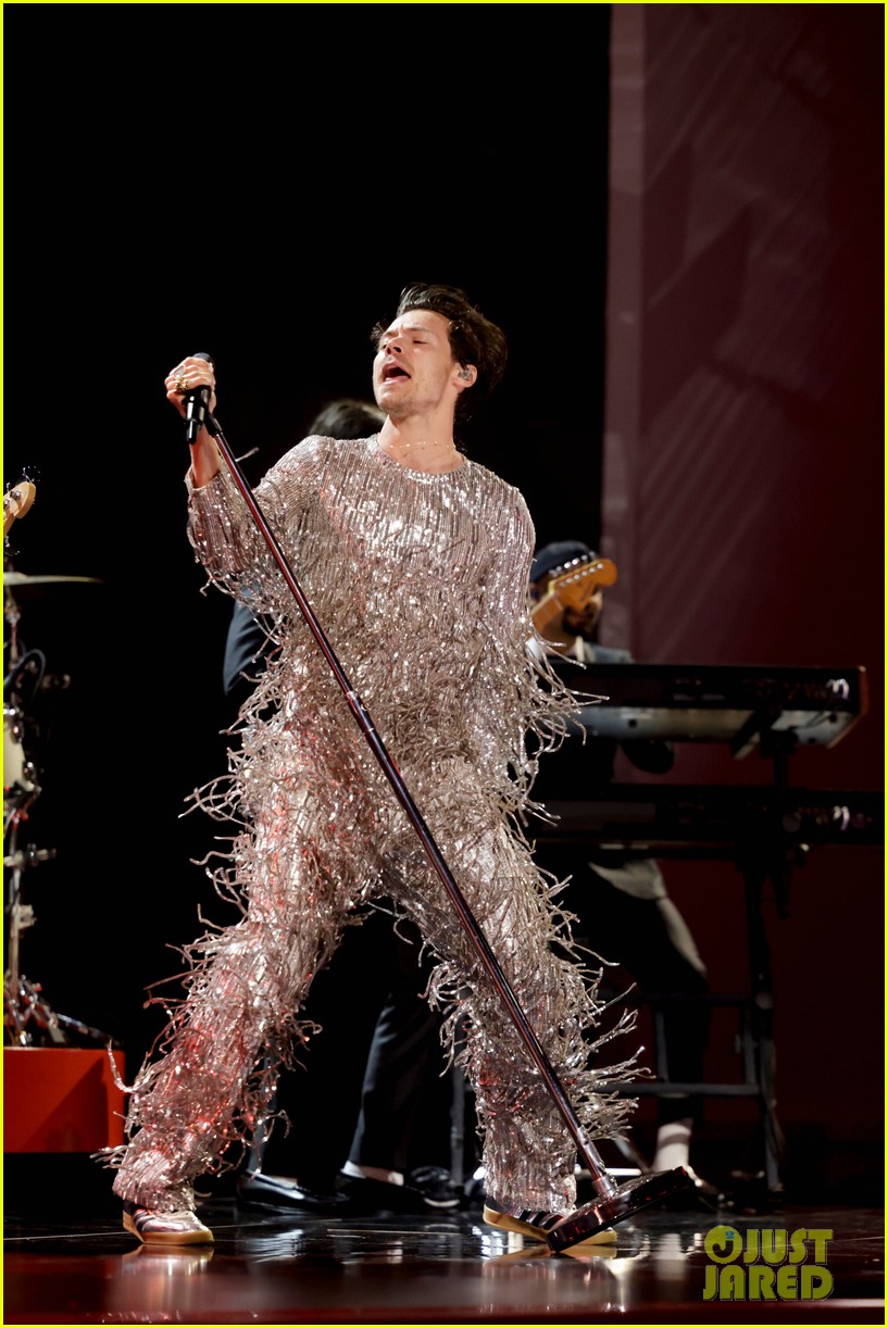 Harry Styles Wears Silver Fringe Outfit While Performing Nominated Song 'As It Was' at Grammys 2023