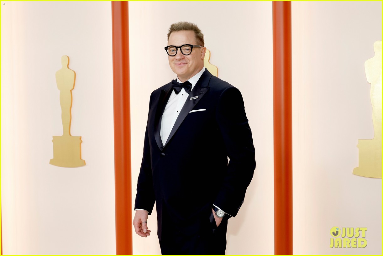 Brendan Fraser Wins Best Actor at Oscars 2023, Jokes About Living in the Multiverse in Emotional Acceptance Speech