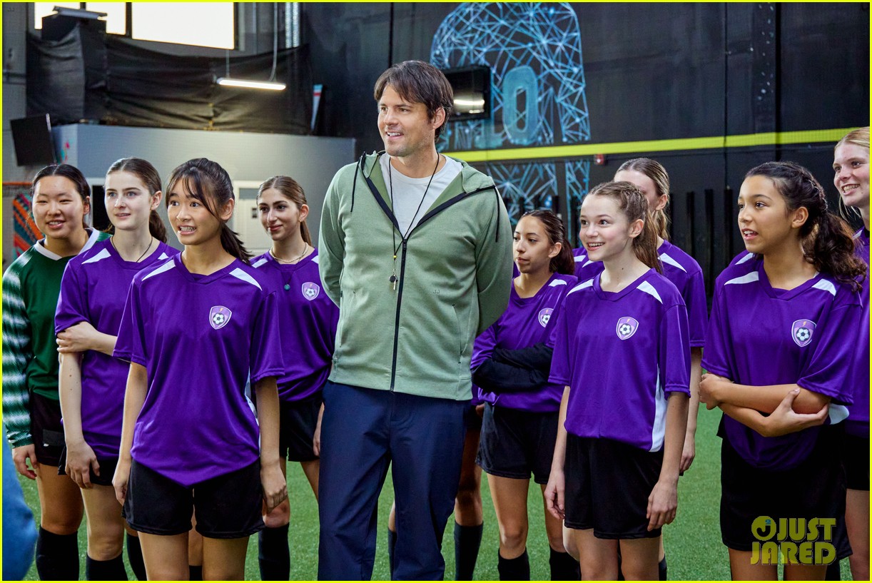 Kristoffer Polaha & Nadia Hatta Talk All About Their New Hallmark Movie 'A Winning Team' (Exclusive Interview)