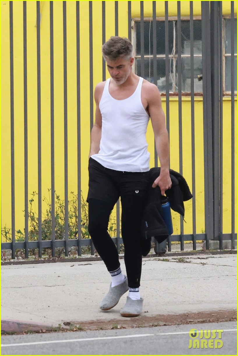 Chris Pine Steps Out in a Tank Top After His Morning Workout