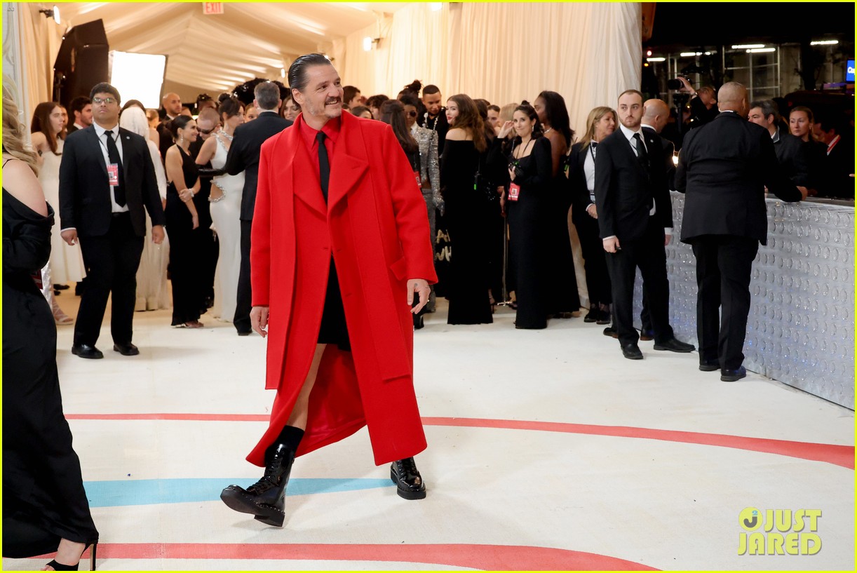 Pedro Pascal Goes Bold in Red For Met Gala 2023 with 'Last Of Us' Co-Star Bella Ramsey