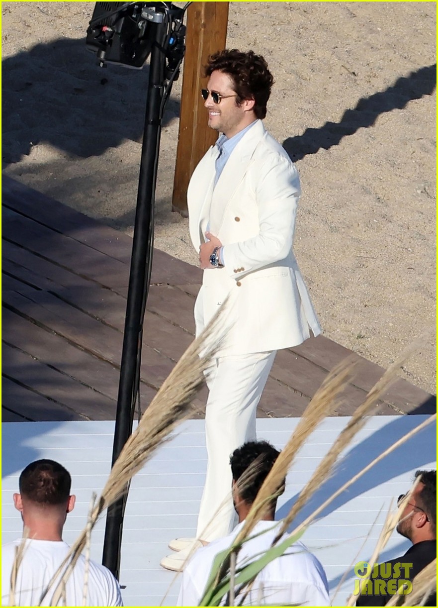 George Clooney, Paul Wesley & Diego Boneta Smolder on the Beach for New Photoshoot