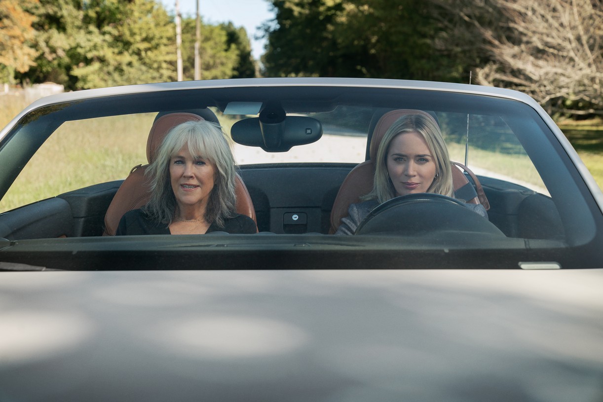 Chris Evans & Emily Blunt's 'Pain Hustlers' Trailer Debuts, Promises a Wild Journey - Watch Now!