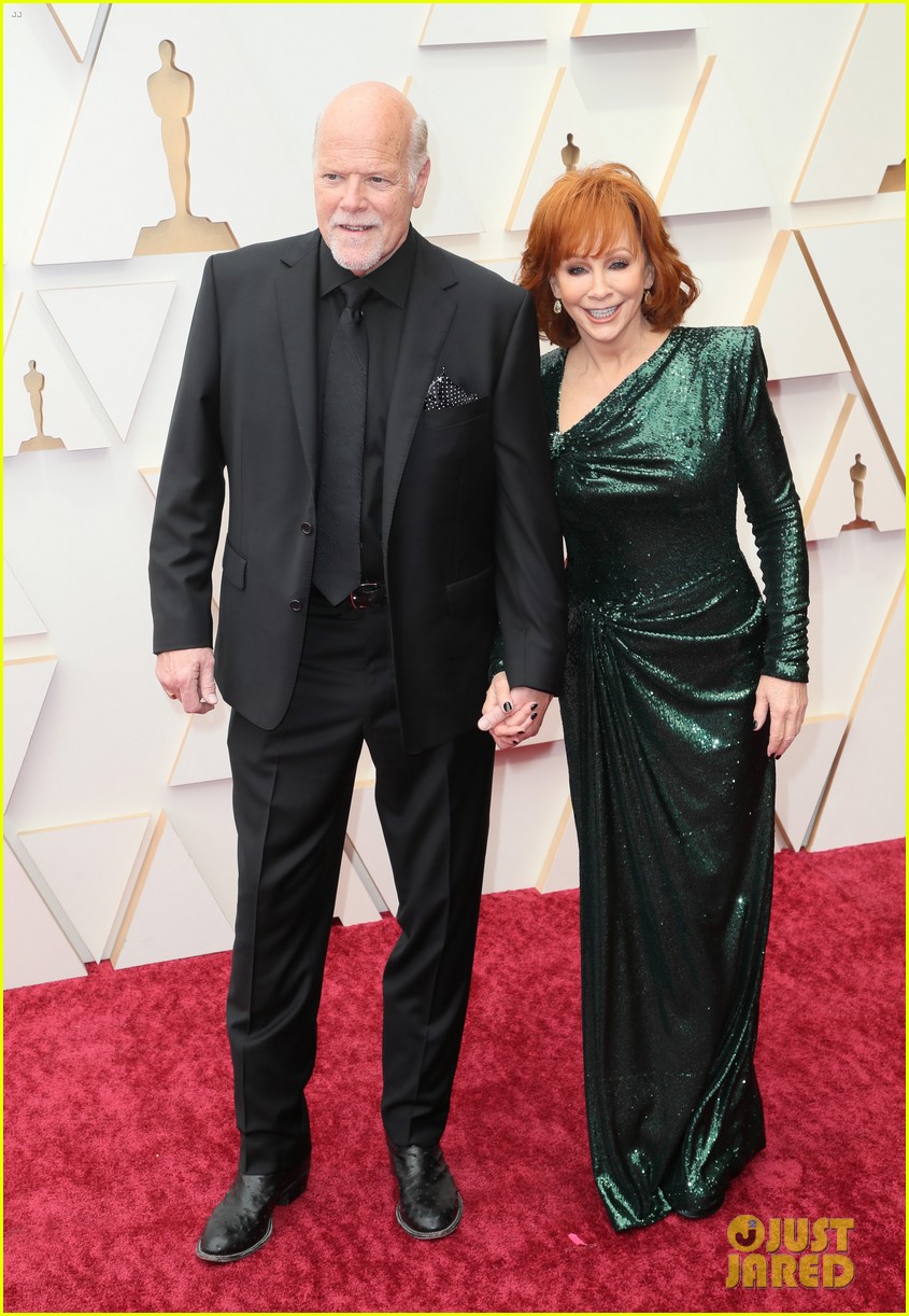 Who Is Reba McEntire's Boyfriend? She Started Dating Rex Linn in 2020, But Has Known Him Since 1991!