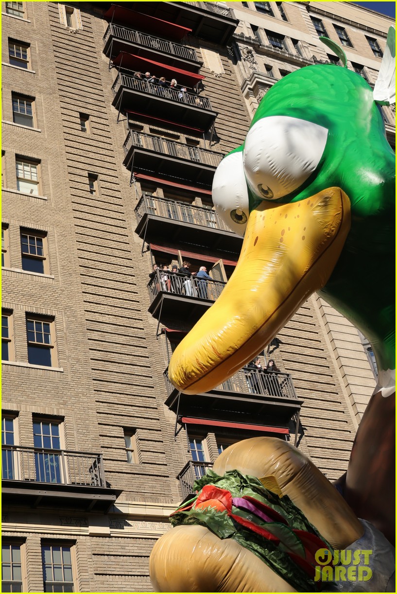'One Piece' Balloon Pops During Thanksgiving Parade, Other Balloons Deflate As Well (Photos)
