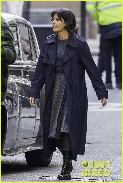 Kit Harington Films 'Eternal Return' Alongside Naomi Scott & Simon Callow - See All the Set Photos!