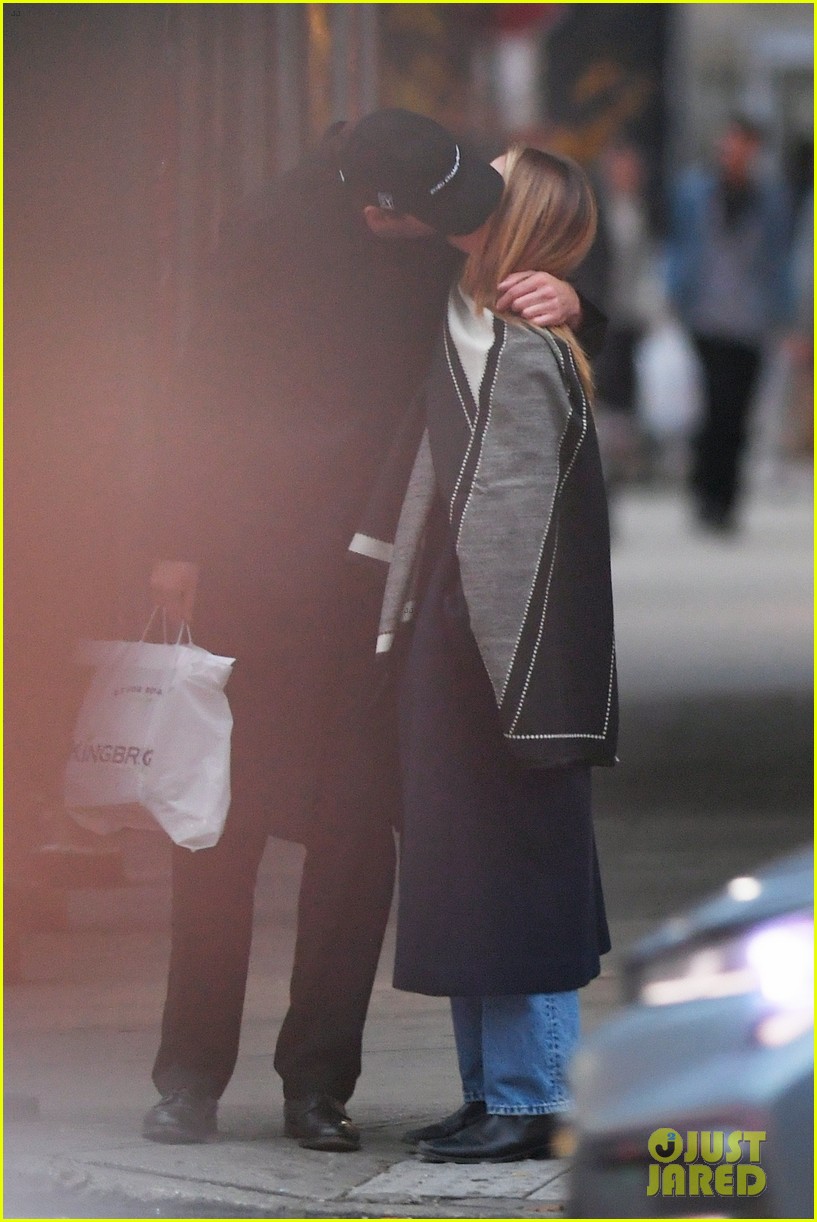 Dianna Agron & Boyfriend Harold Ancart Look Super Loved-Up During PDA-Filled, Very Rare Outing