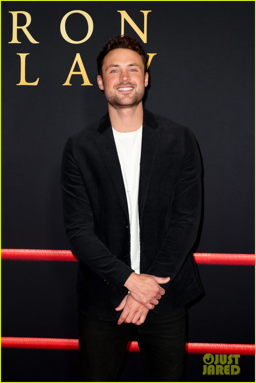 Zac Efron & Jeremy Allen White Get Support from Wrestling Legends at 'The Iron Claw' Premiere!