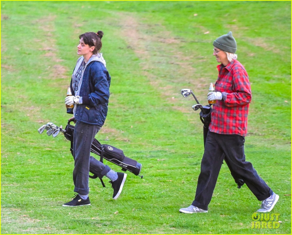 Kristen Stewart Enjoys Some Time On the Green During Casual Golf Outing