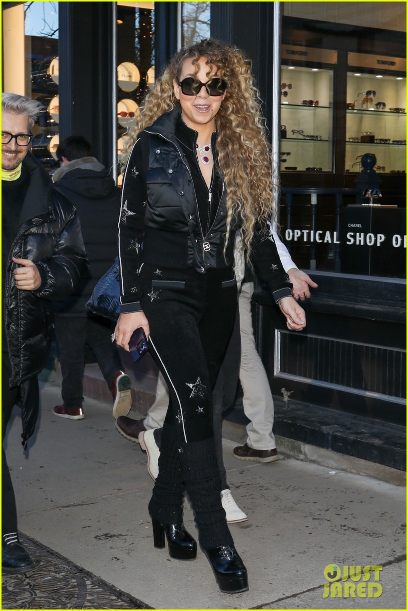Mariah Carey Shows Off Radiant Smile & Glam Curls in 1st Outing Since Confirmation of Bryan Tanaka Split