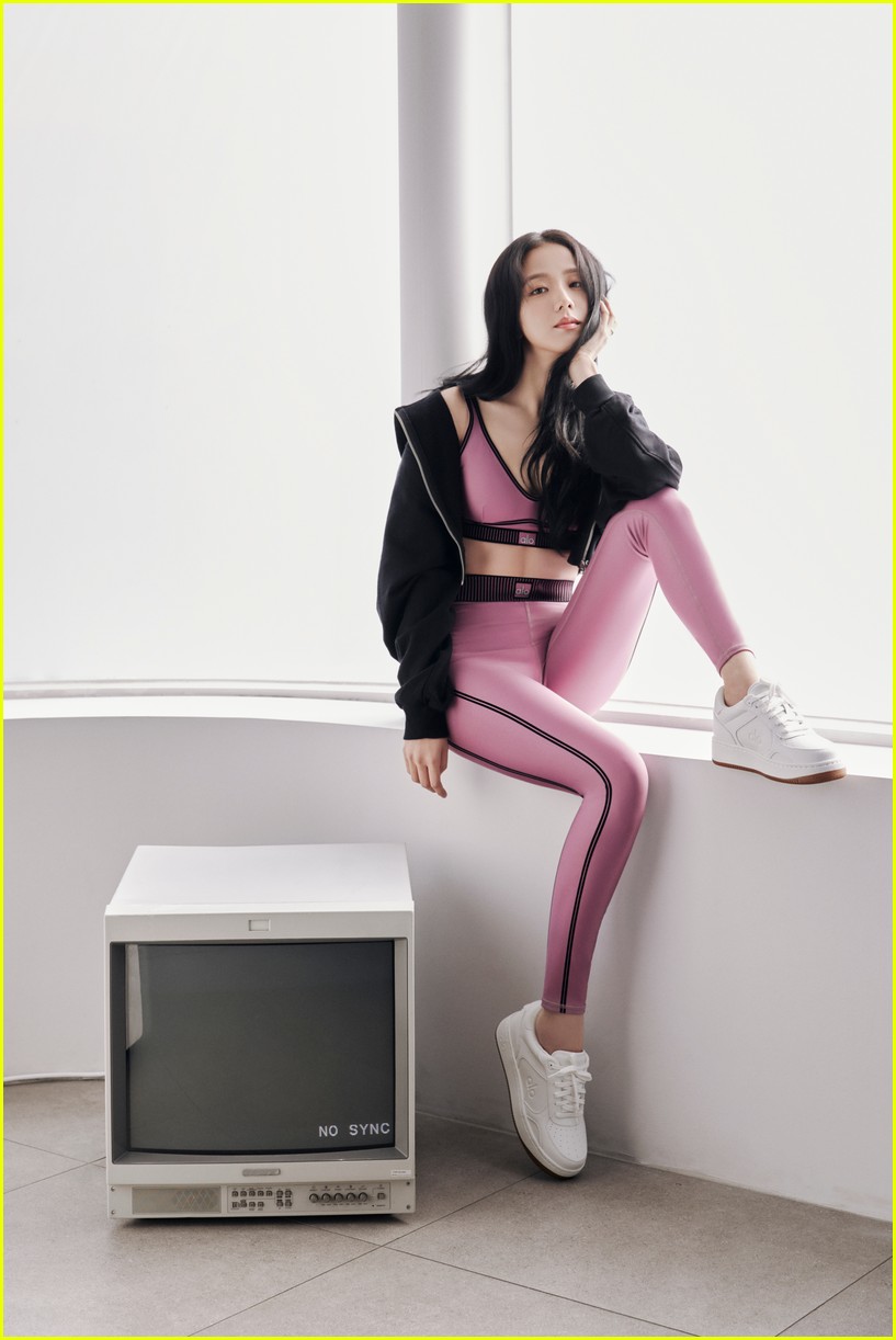 BLACKPINK's Jisoo is the Face of Alo Yoga's Spring 2024 Campaign