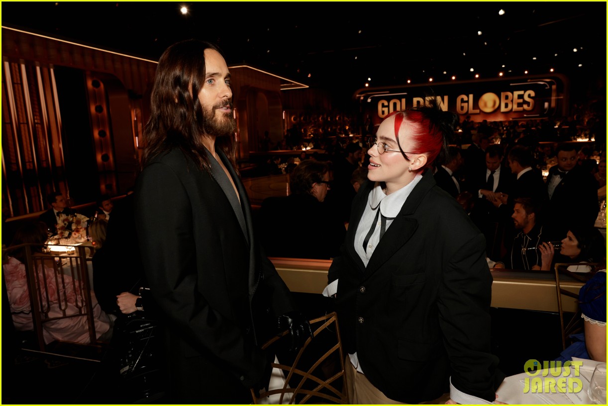 Jared Leto Goes Viral for Bizarre Golden Globes Moment, Appeared to Be Abandoned by Tablemates