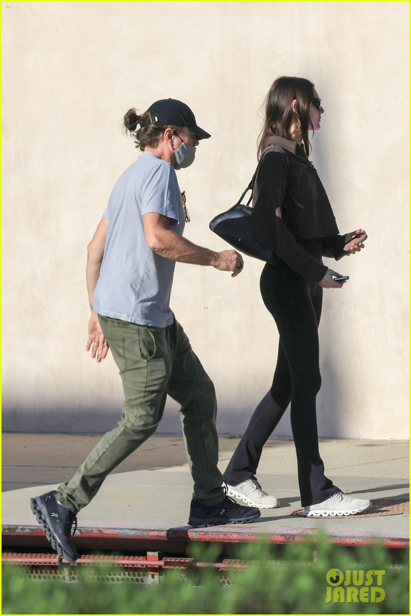 Leonardo DiCaprio Sports Man Bun During Day Out with Girlfriend Vittoria Ceretti