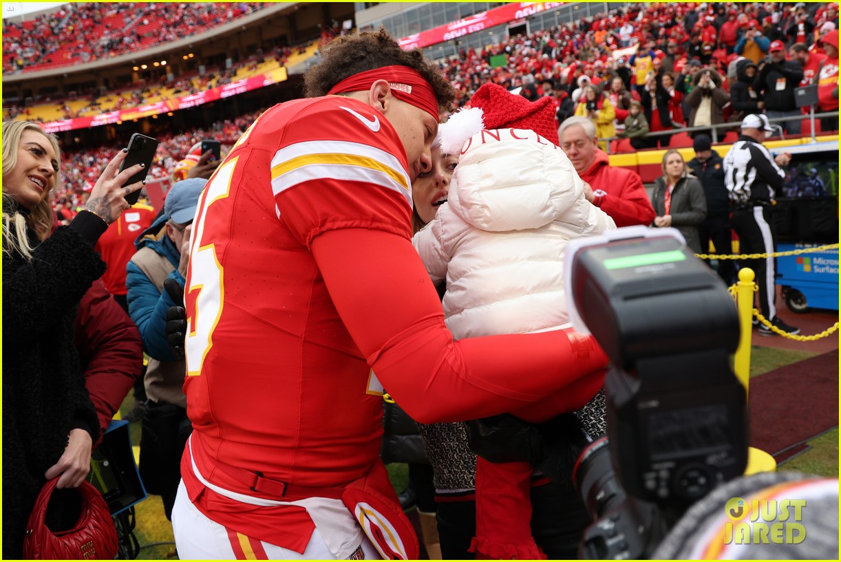 Who Is Patrick Mahomes' Wife? He's Married to Brittany Mahomes (Photos & Info!)