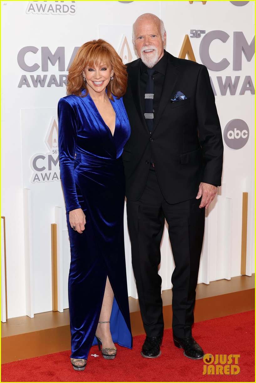 Who Is Reba McEntire's Boyfriend? She Started Dating Rex Linn in 2020, But Has Known Him Since 1991!