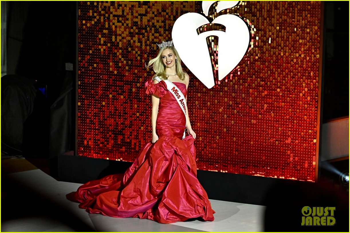Demi Lovato Heats Up the Red Carpet & Stage During Red Dress Collection Concert