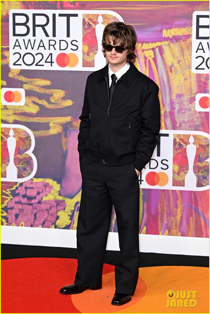 Dua Lipa Joins Ellie Goulding, Kylie Minogue & More at BRIT Awards 2024!