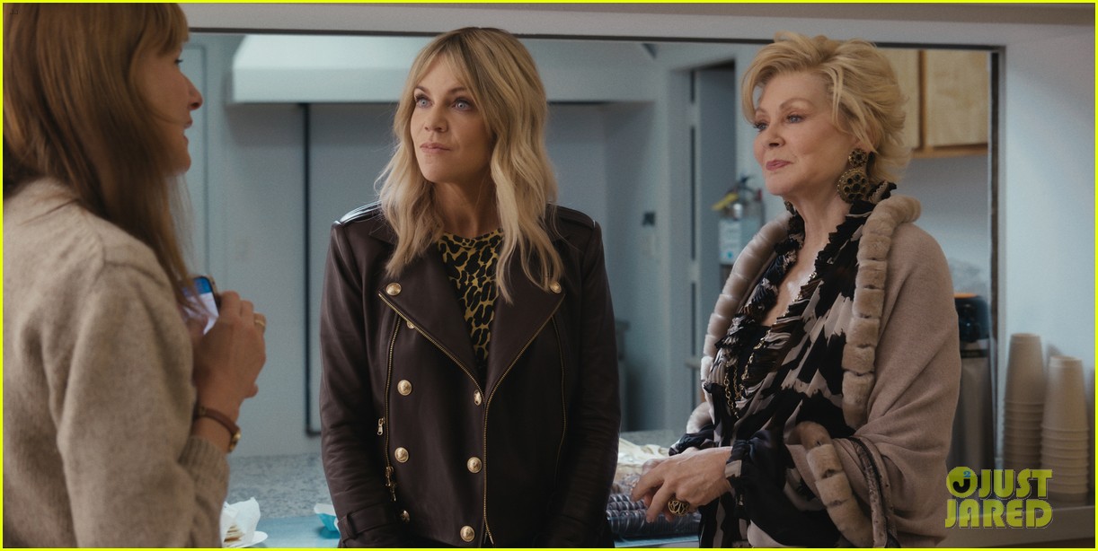 Jean Smart is Back as Deborah Vance in 'Hacks' Season 3 Teaser - Watch Now!
