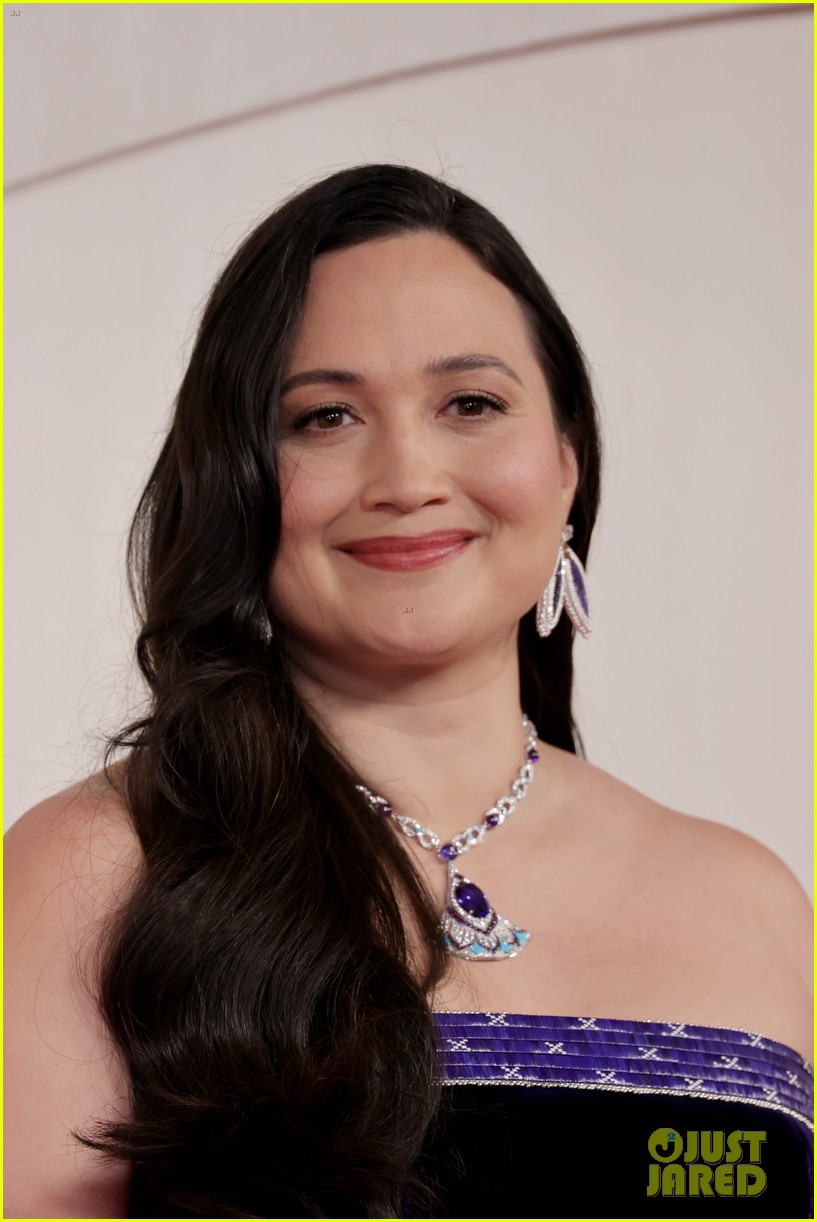 Best Actress Nominee Lily Gladstone is Luxurious in Velvet at Oscars 2024