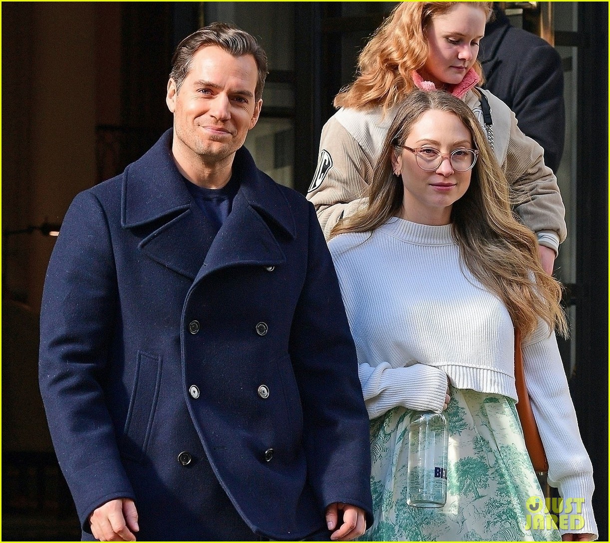 Henry Cavill & Girlfriend Natalie Viscuso Venture Out in London - Just Jared - Celebrity News and Gossip | Entertainment