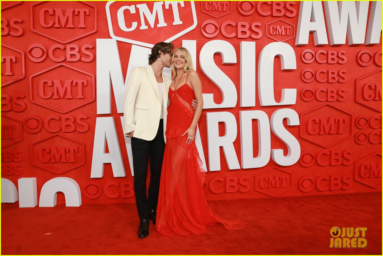 Kelsea Ballerini Hits Red Carpet With Boyfriend Chase Stokes Ahead of Hosting CMT Music Awards 2024