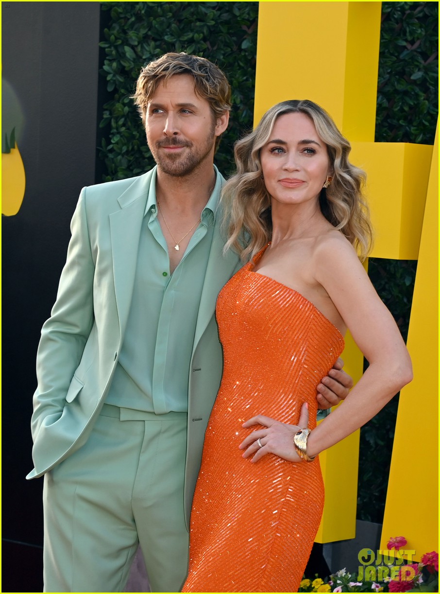 emily blunt orange dress Emily Blunt Makes A Tricky Colour Look Supremely Glamorous