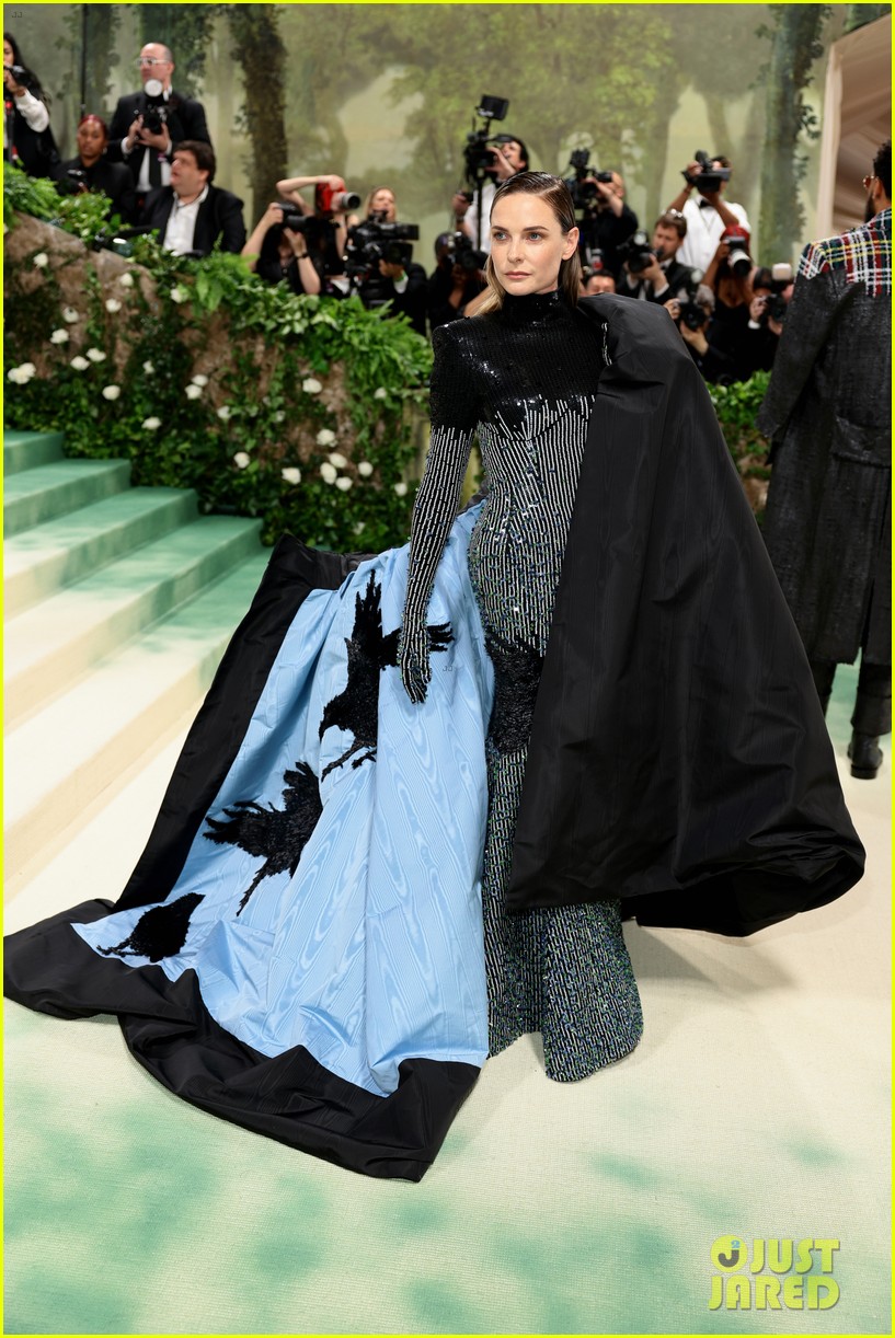 Rebecca Ferguson Brings Reveal to Met Gala 2024 With Crow Look