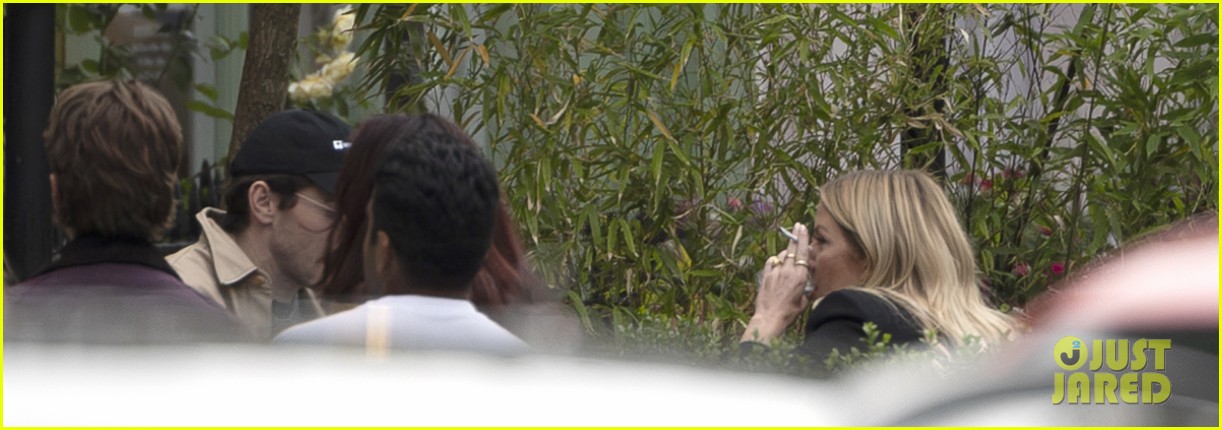Ellie Goulding Spotted Again with Ex Caspar Jopling, But Seemingly Not Back Together
