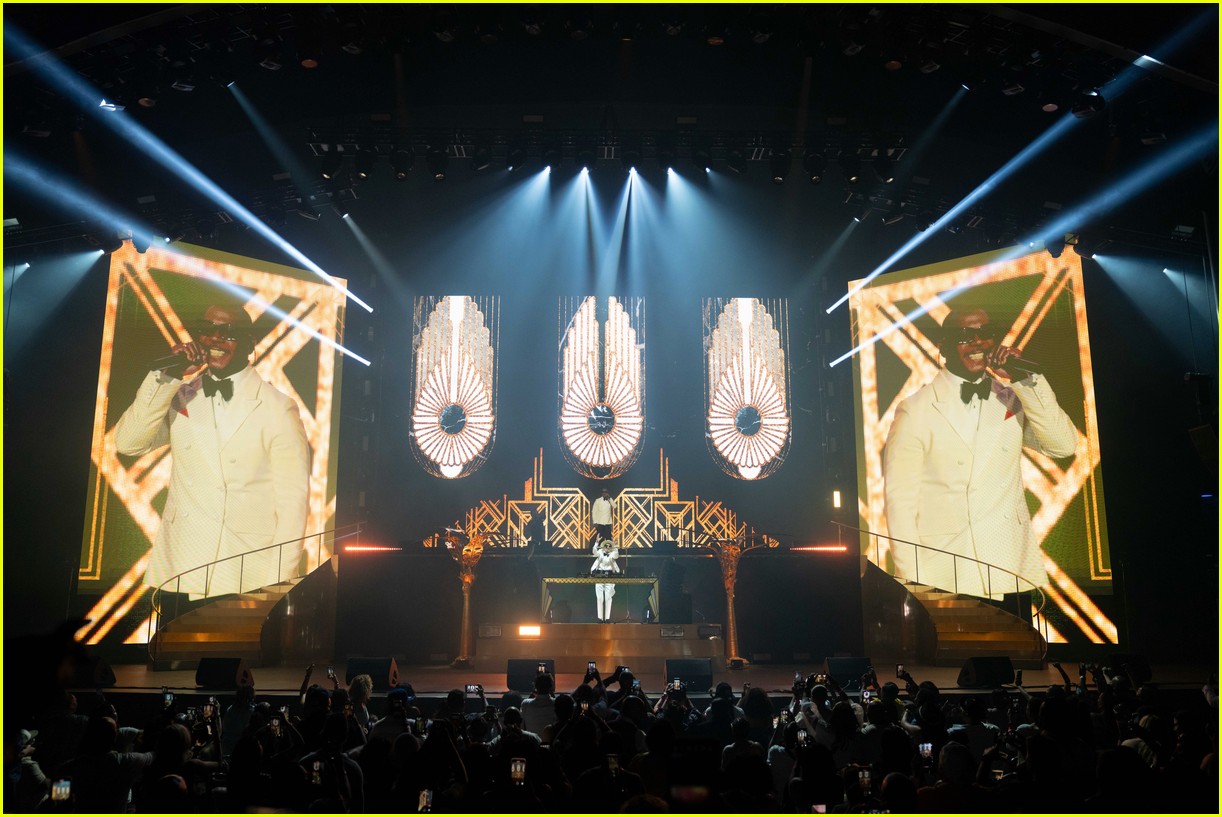 DJ Cassidy's Pass the Mic Live Kicks Off Vegas Residency with Special Guests Public Enemy