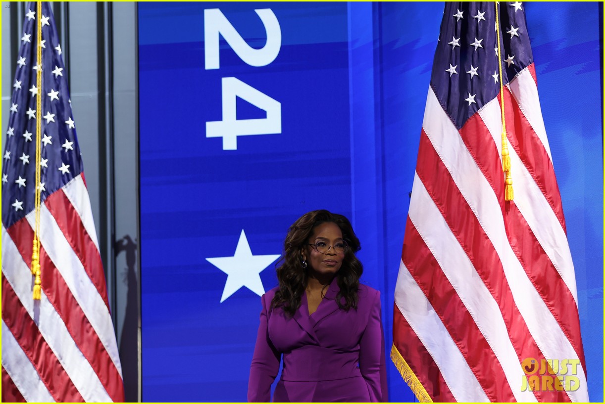 Oprah Winfrey Urges Fellow Independent Voters to Choose Kamala Harris During Passionate DNC Speech (Video)