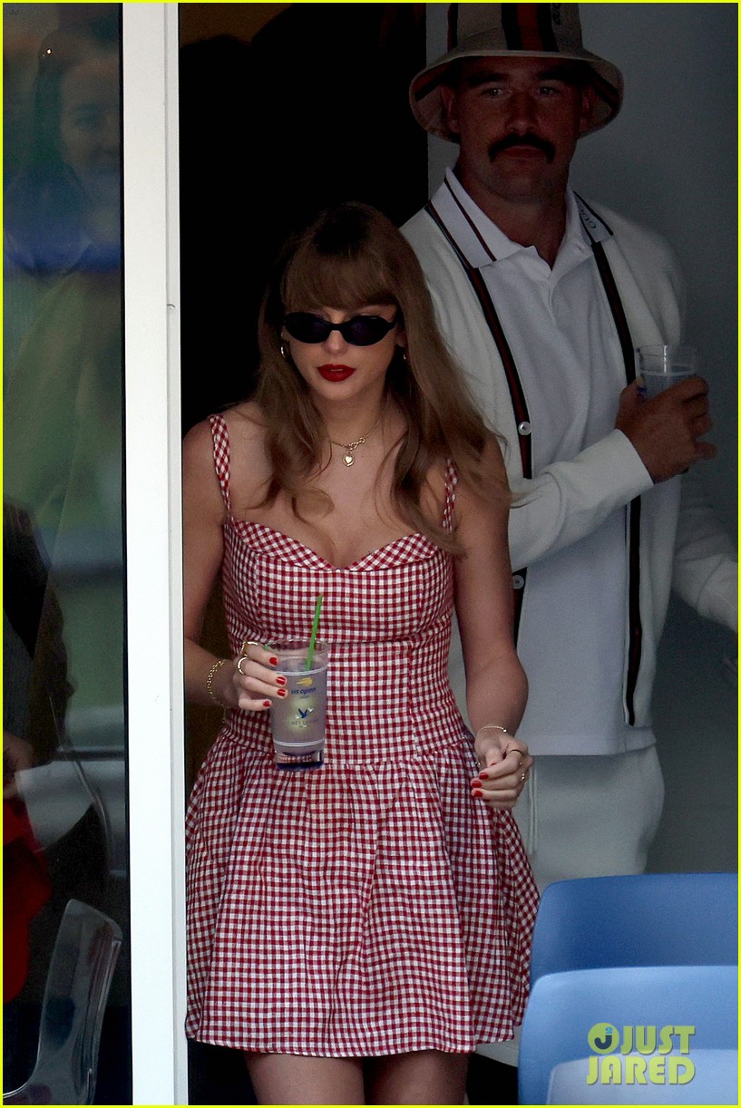 red gingham dress taylor swift Taylor Swift's Gingham Dress Is the Cutest Fall Trend