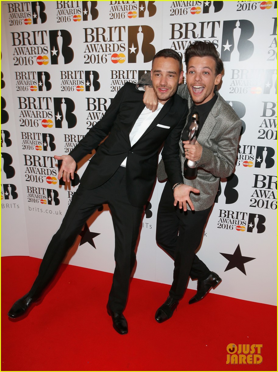 Liam Payne Fans Slam Media Sites for Sharing Photos From Scene of Death