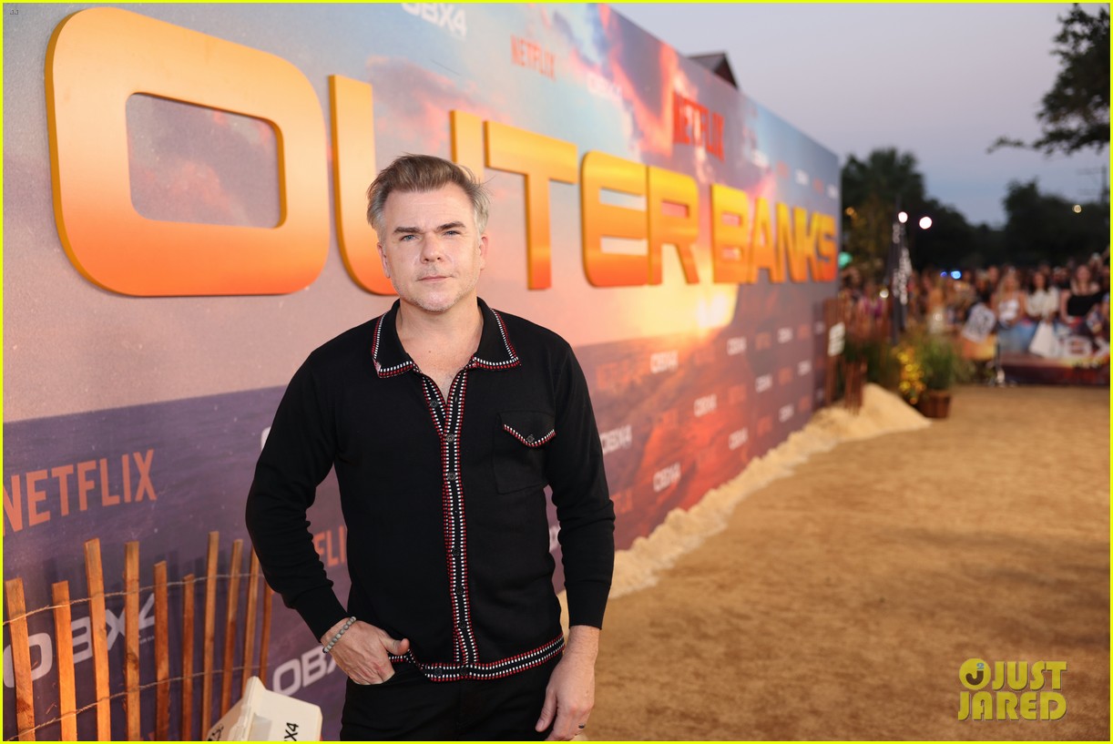 Drew Starkey Joins 'Outer Banks' Co-Stars at Season 4 Premiere After Missing Cast Photo Call Earlier In the Day