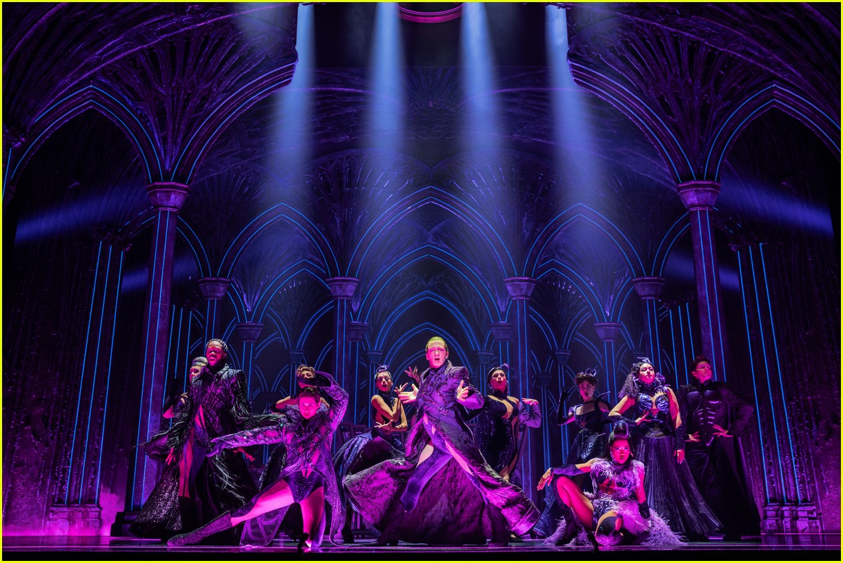 New 'Death Becomes Her' Broadway Photos Tease the Iconic Staircase Scene!