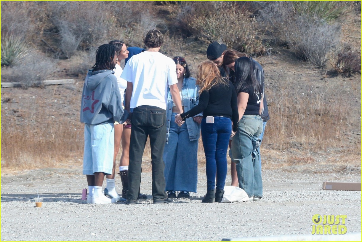 Gavin Casalegno & Wife Cheyanne Pose for Photo Shoot After Surprise Wedding!