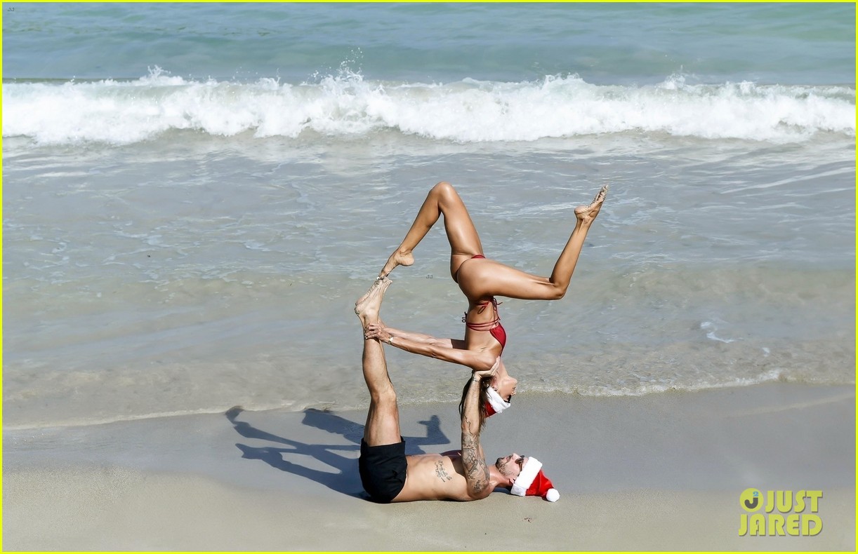 Model Izabel Goulart & Soccer Star Kevin Trapp Spotted Doing