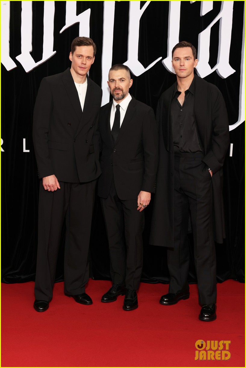 Bill Skarsgard, Aaron Taylor-Johnson, & More Attend 'Nosferatu' World Premiere in Berlin!
